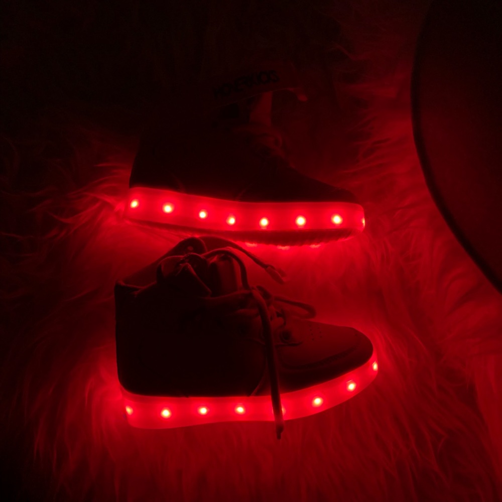 MINI SUPER NOVA LITTLE GIRLS LIGHTUP  HOVERKICKS 👟